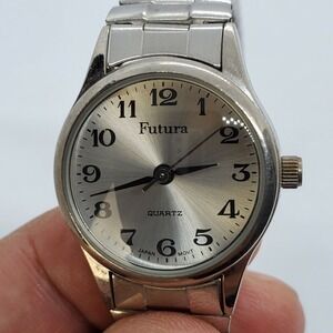 24MM Women's Watch Gray Dial Stretch Gray Band New Battery